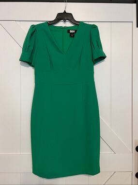 DKNY Green V-Neck Puff Sleeve Sheath Dress Size 10